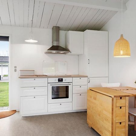 Cozy 2-Bedroom J Seaside Escape At Summerhouse Brenderup Kültér fotó